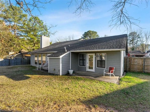 4657 Tartan Ct, Union City, GA 30291