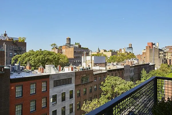 Sold by Brown Harris Stevens | media 25