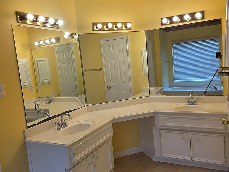 6030 Gablestone Ln — Photo 20