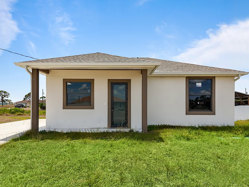 8014 Mangrove Cir