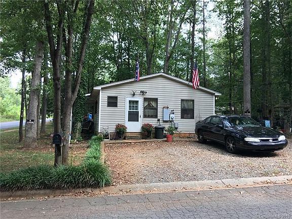 4th image of 8601 Newgrass Ln