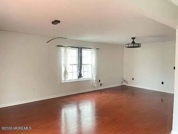 4 bed, 2.5 bath, 1868 sqft, $3,800 — Photo 4