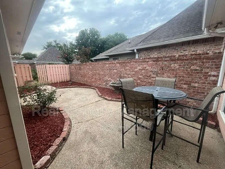3938 Garden View Dr — Photo 20