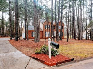 295 Creekwood Trl, Fayetteville, GA 30214