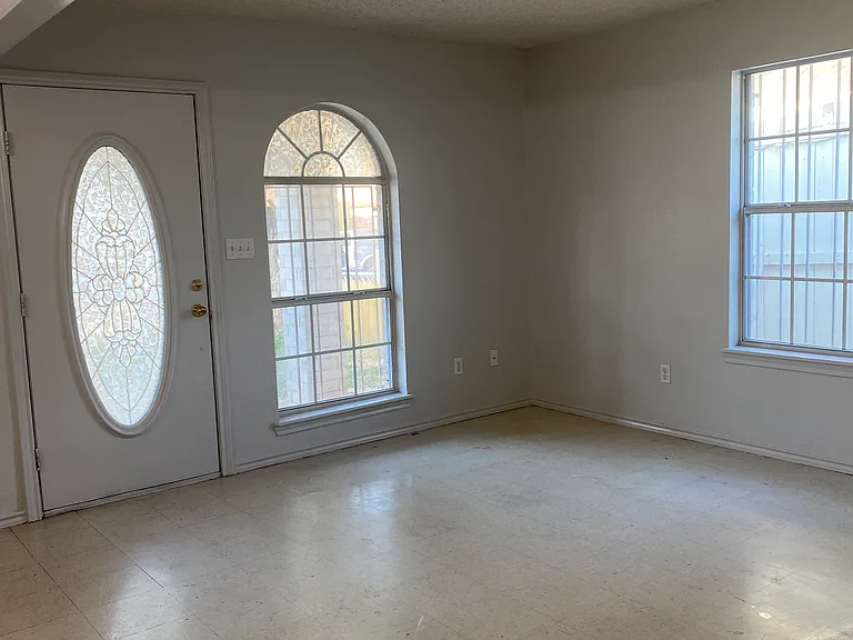 3105 Kilgore Ave — Photo 6