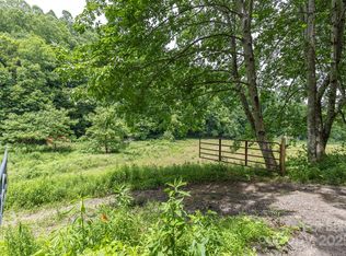 99999 Sugar Camp Rd, Marshall, NC 28753