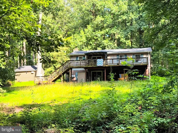 28 Henry Way, Linden, VA 22642