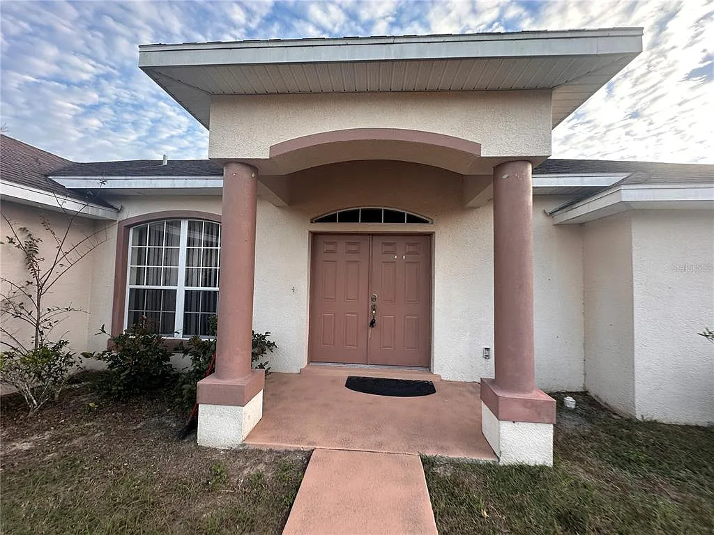 3 bed, 2.0 bath, 1515 sqft, $1,625 — Photo 2