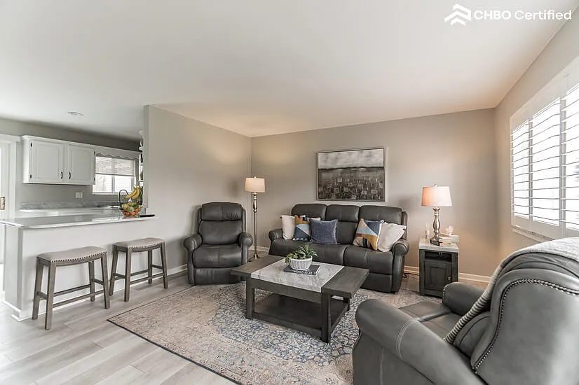 Furnished Executive Home in Carmel, IN — Photo 2