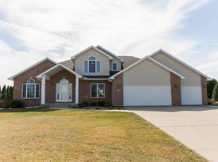 5535 W Mustang Rd, Cedar Rapids, IA 52411
