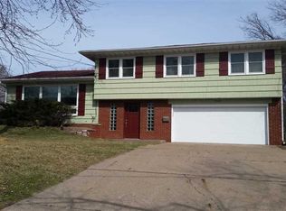 3115 31st Ave, Rock Island, IL 61201