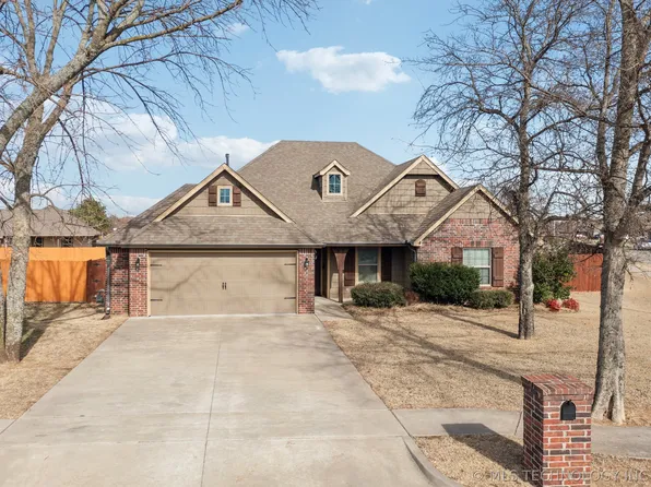 12451 E 129th St N, Collinsville, OK 74021