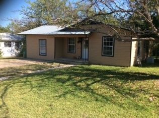 211 N Avenue S, Clifton, TX 76634