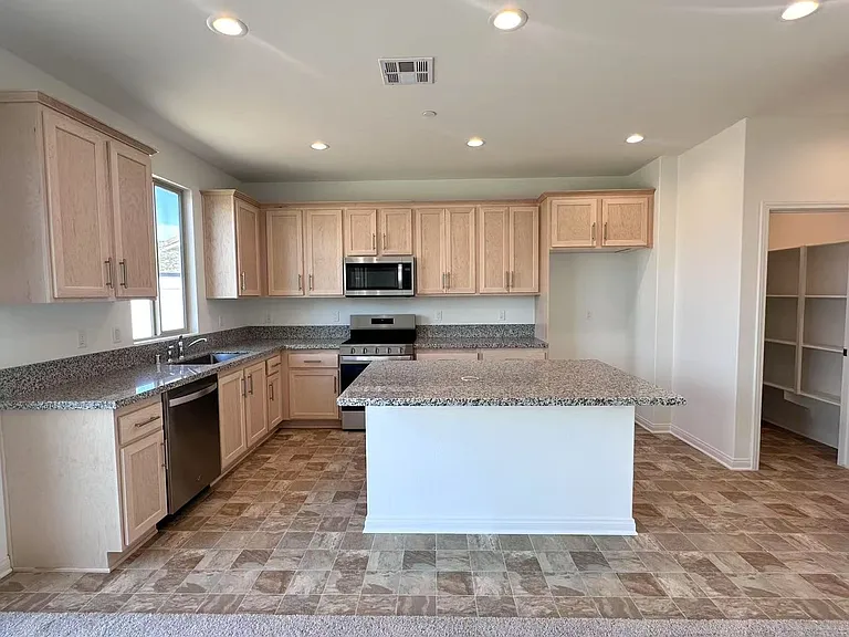 29662 Courage Ct — Photo 4