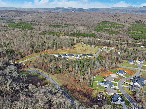 5th image of 112 Willow Oak Dr Lot 60