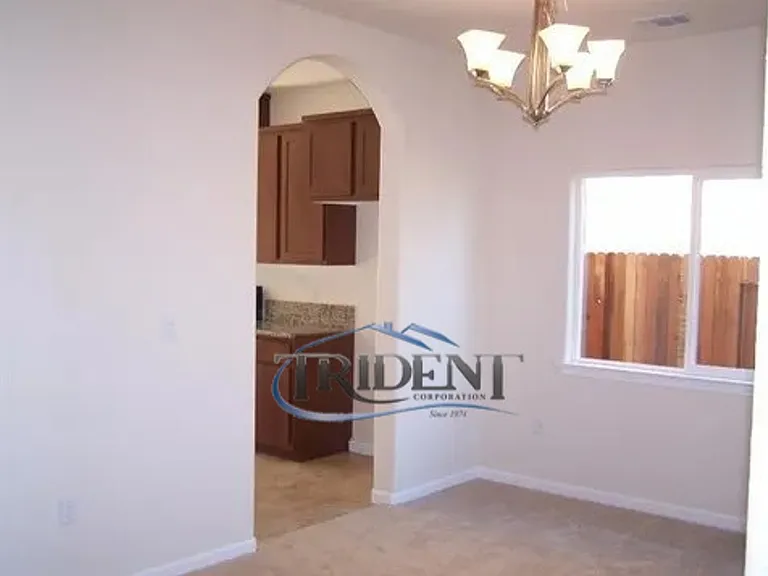 2092 Moss Glen Loop — Photo 3