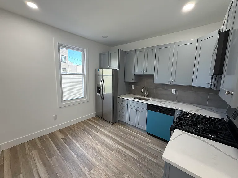 36 Bidwell Ave #2 — Photo 5