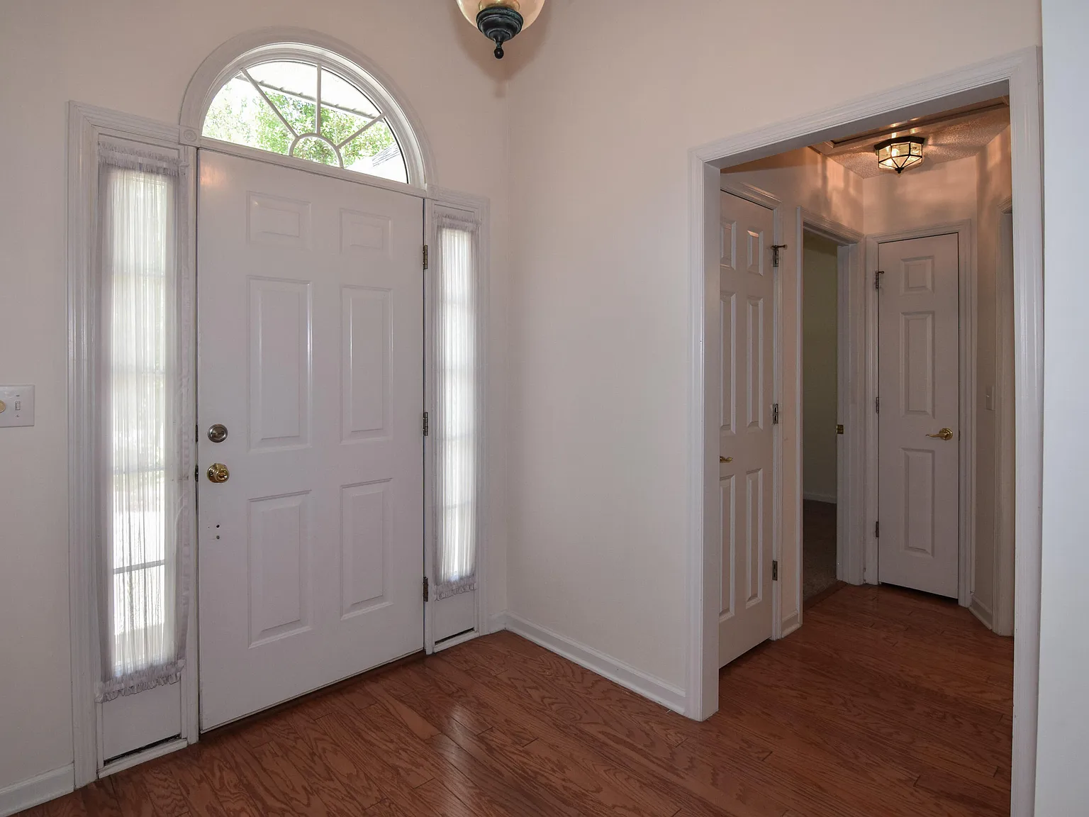 2 bed, 2.0 bath, 1394 sqft, $2,150 — Photo 3