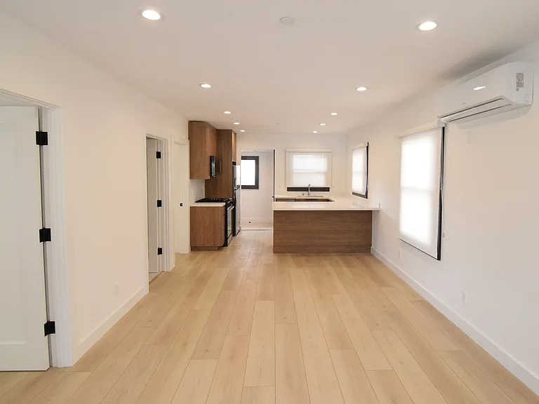 317 Ocean Park Blvd — Photo 42