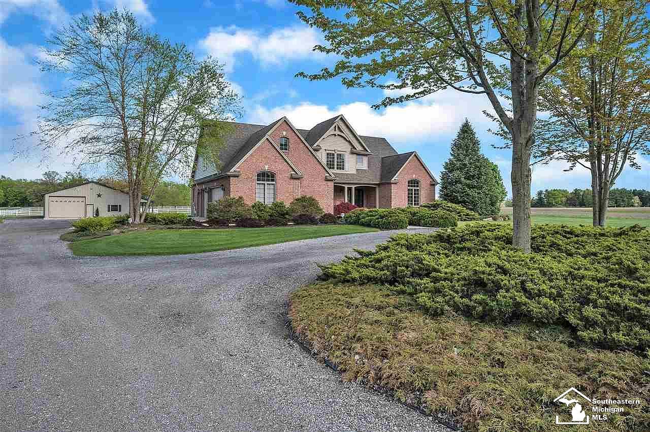 2560 Reinhardt Rd, Monroe, MI 48162 Zillow