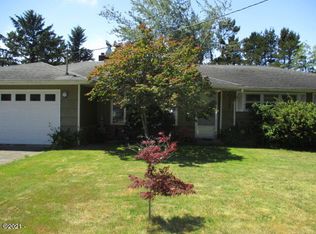 1913 NE Crestview Pl, Newport, OR
