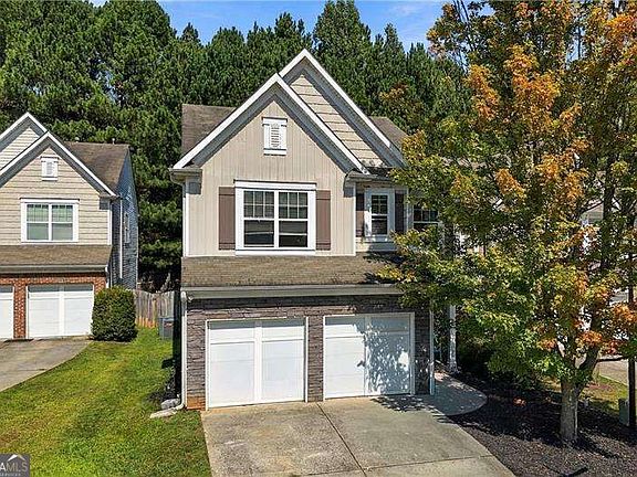2nd image of 620 Oleander Way