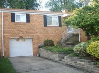 1426 Kinmount St, Pittsburgh, PA