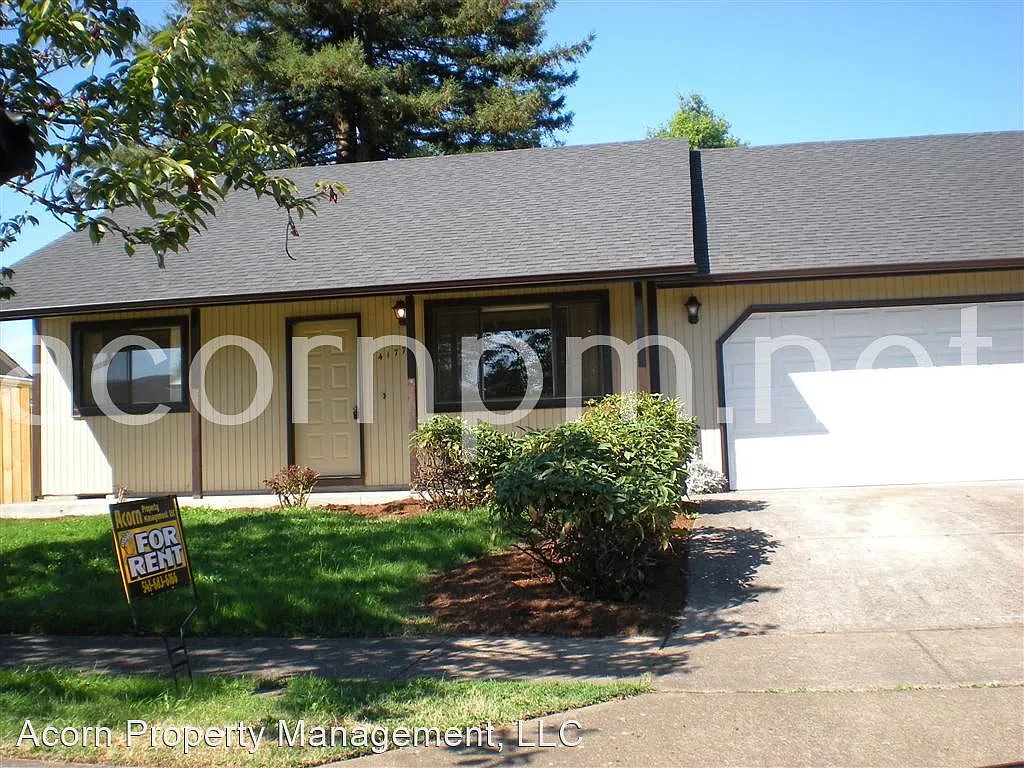 4177 N Clarey St photo 1