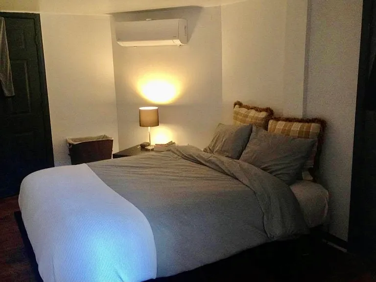 520 Kenyon St NW #B — Photo 9