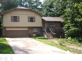 620 Mincey Ct, Stone Mountain, GA 30087