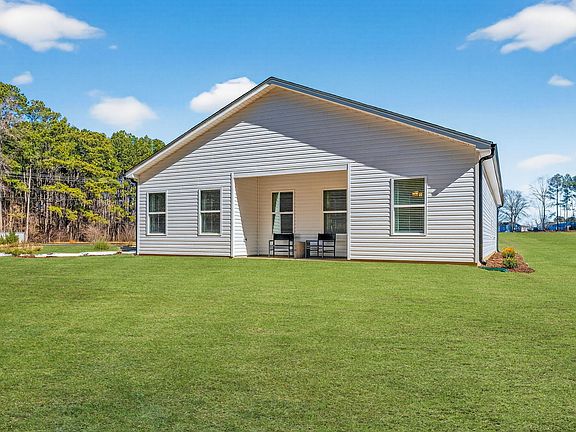 4th image of 70 Muscovy Dr