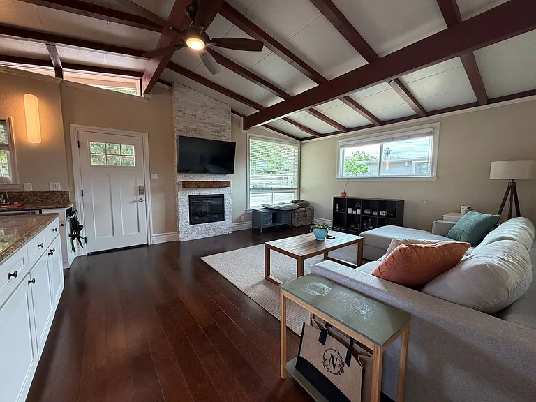 3809 Sunnyvale Ave — Photo 5