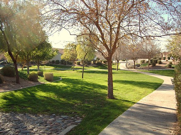 Walking paths throughout community