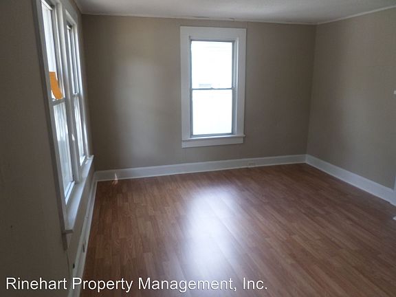 2nd image of 813 Arlington Ave