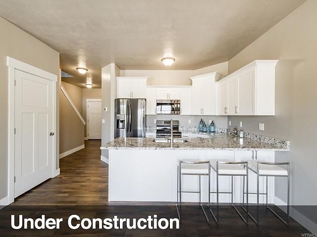 1st image of 822 N Glen Eagles Ct