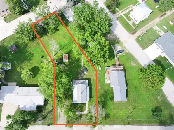 214 W Main St, Lime Springs, IA 52155