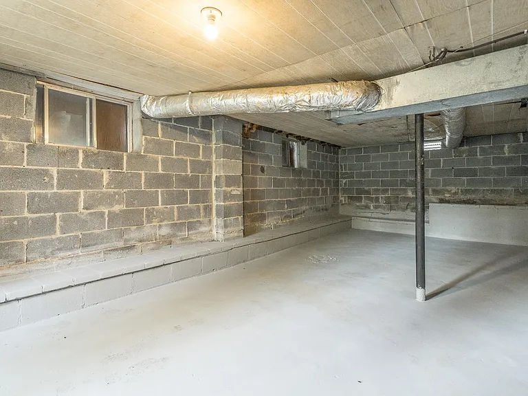 1403 Clearpoint Dr — Photo 19