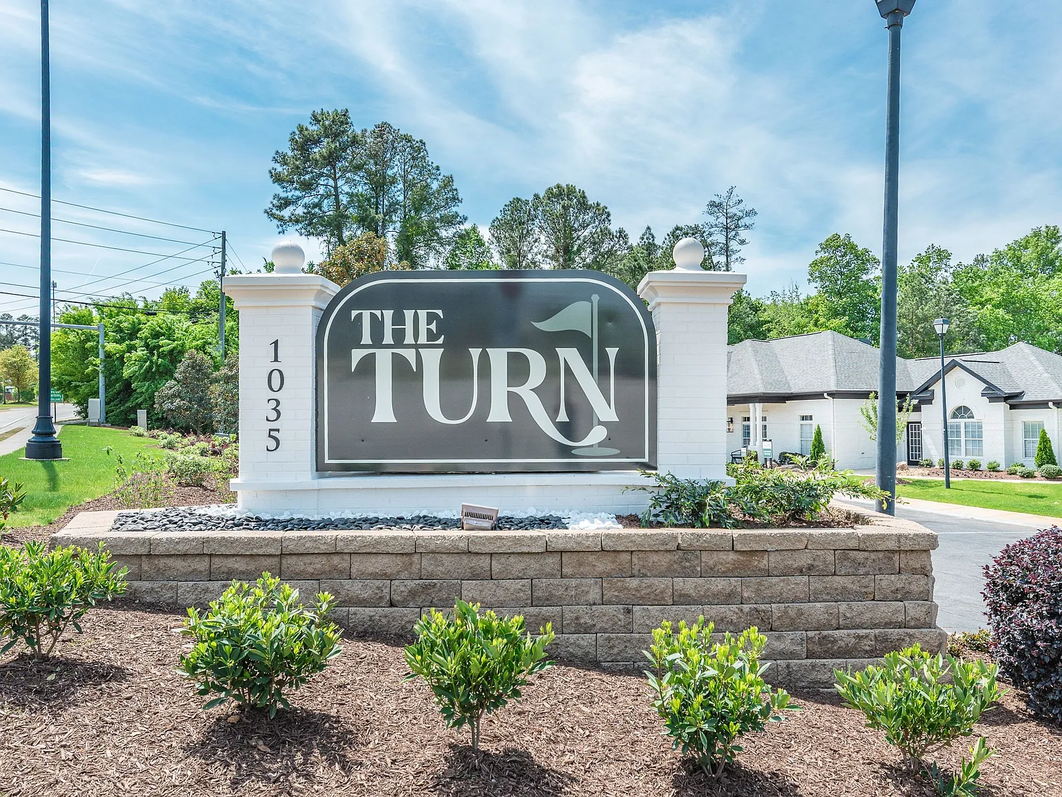 The Turn — Photo 1