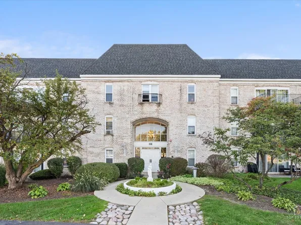 5001 Carriageway Dr #A108, Rolling Meadows, IL 60008