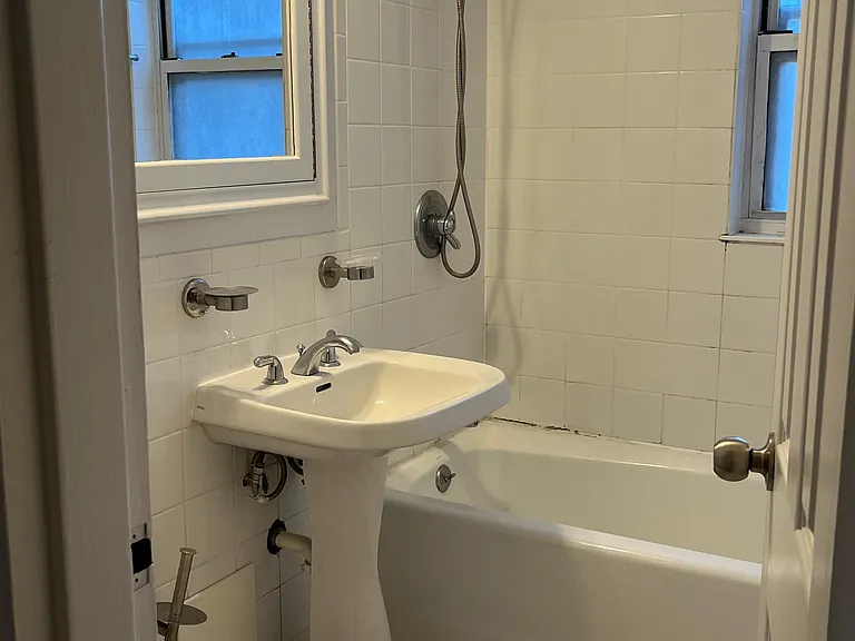 Westfield Manor — Photo 17