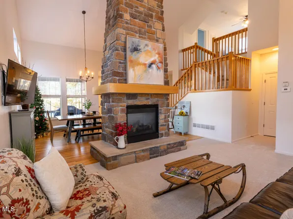 109 Deertrack Court, Granby, CO 80446