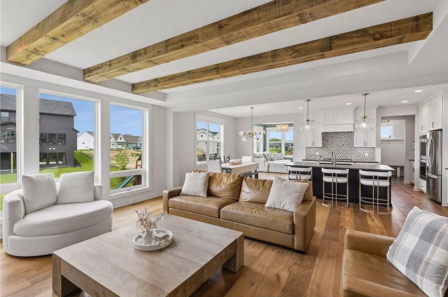 Gorgeous Formal Model Home in Excelsior with Association Pool and Playground — Photo 2
