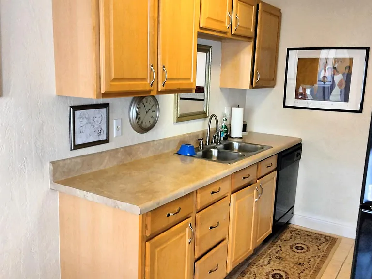 5156 Beach Dr SE #B — Photo 6