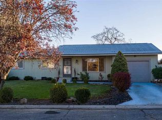 1107 Apache Dr, Grandview, WA 98930