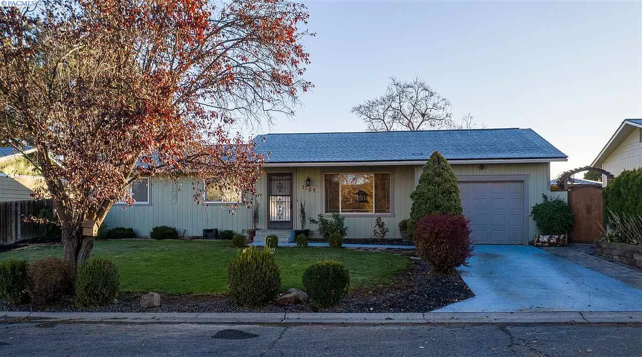 1107 Apache Dr photo 1