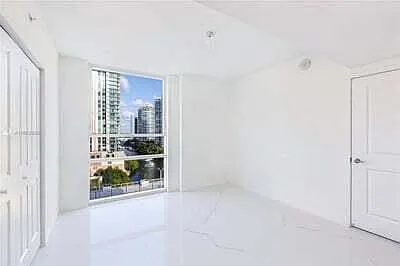 400 Sunny Isles Blvd #1022 — Photo 31