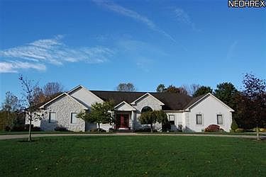 1st image of 6460 Wooded View Dr