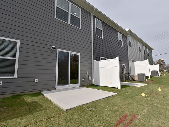 5th image of 2022 Highland Park Dr #1