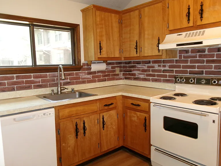 23320 Red Oak Ct — Photo 3