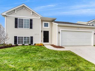 10163 California Rd, Bridgman, MI 49106